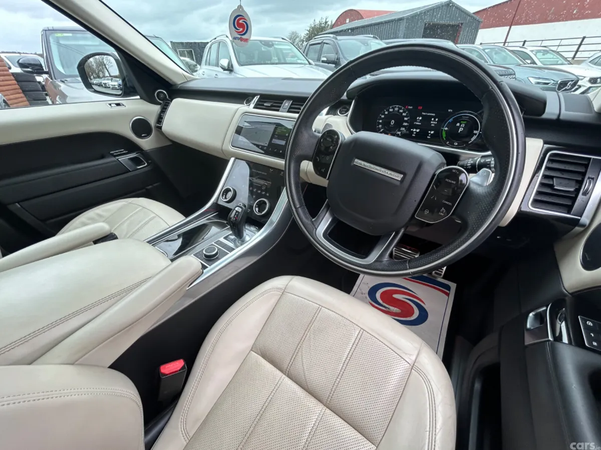 Land Rover Range Rover SUV, Petrol Plug-in Hybrid, 2022, Grey