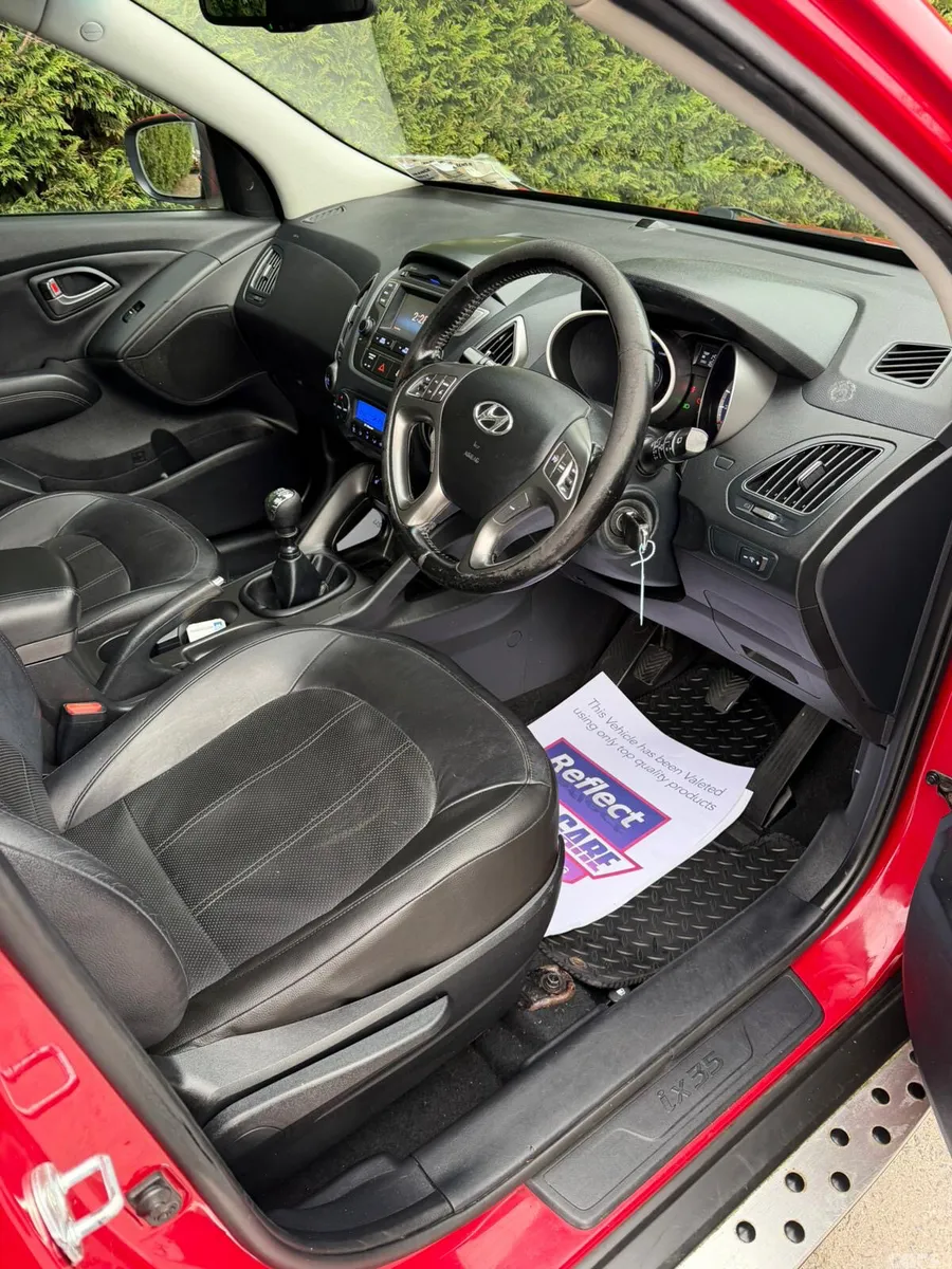 Hyundai ix35 SUV, Diesel, 2014, Red