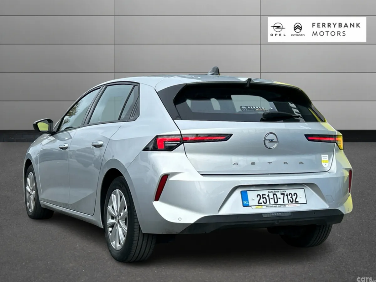 Opel Astra Hatchback, Diesel, 2025, Grey