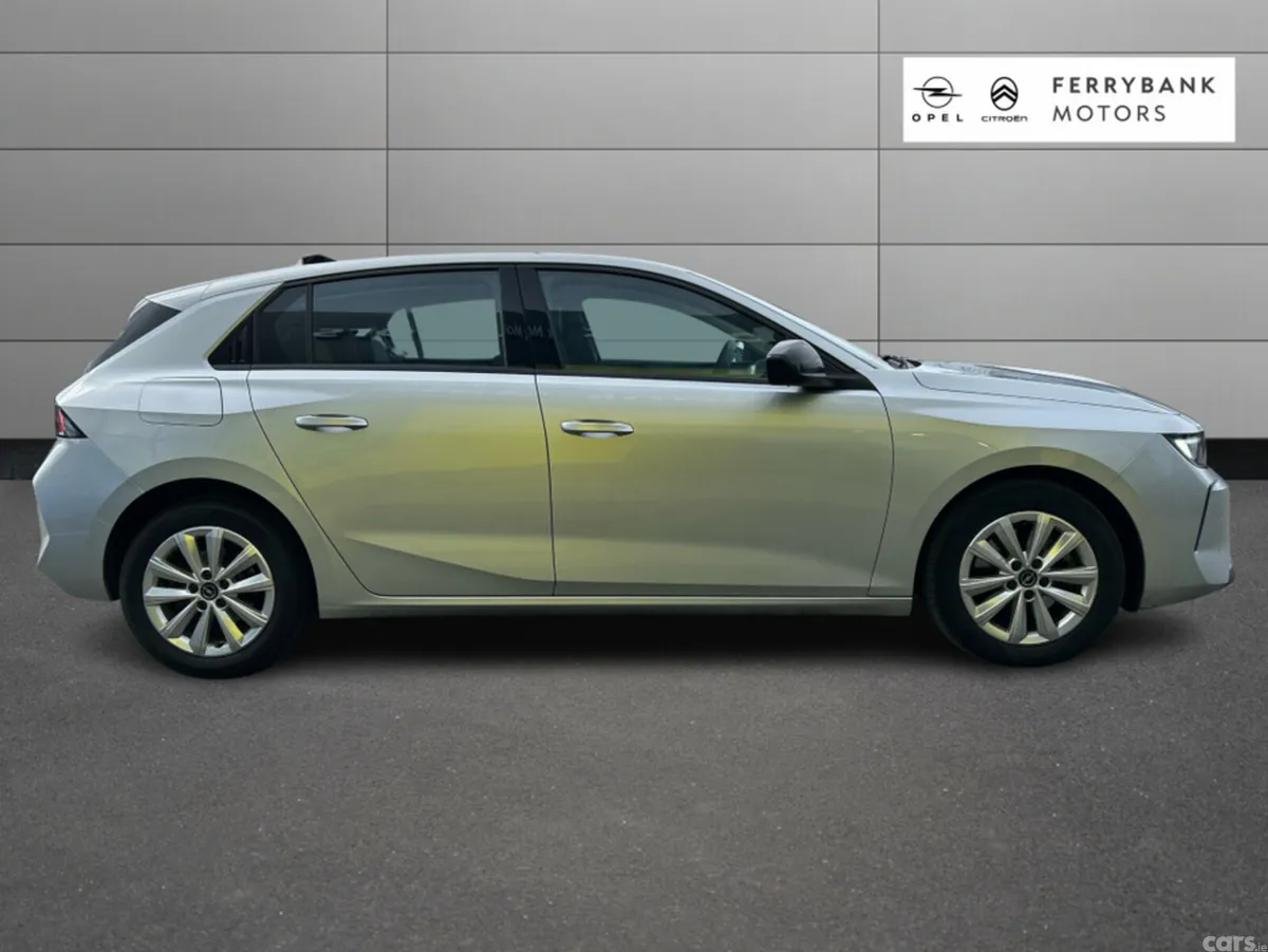 Opel Astra Hatchback, Diesel, 2025, Grey