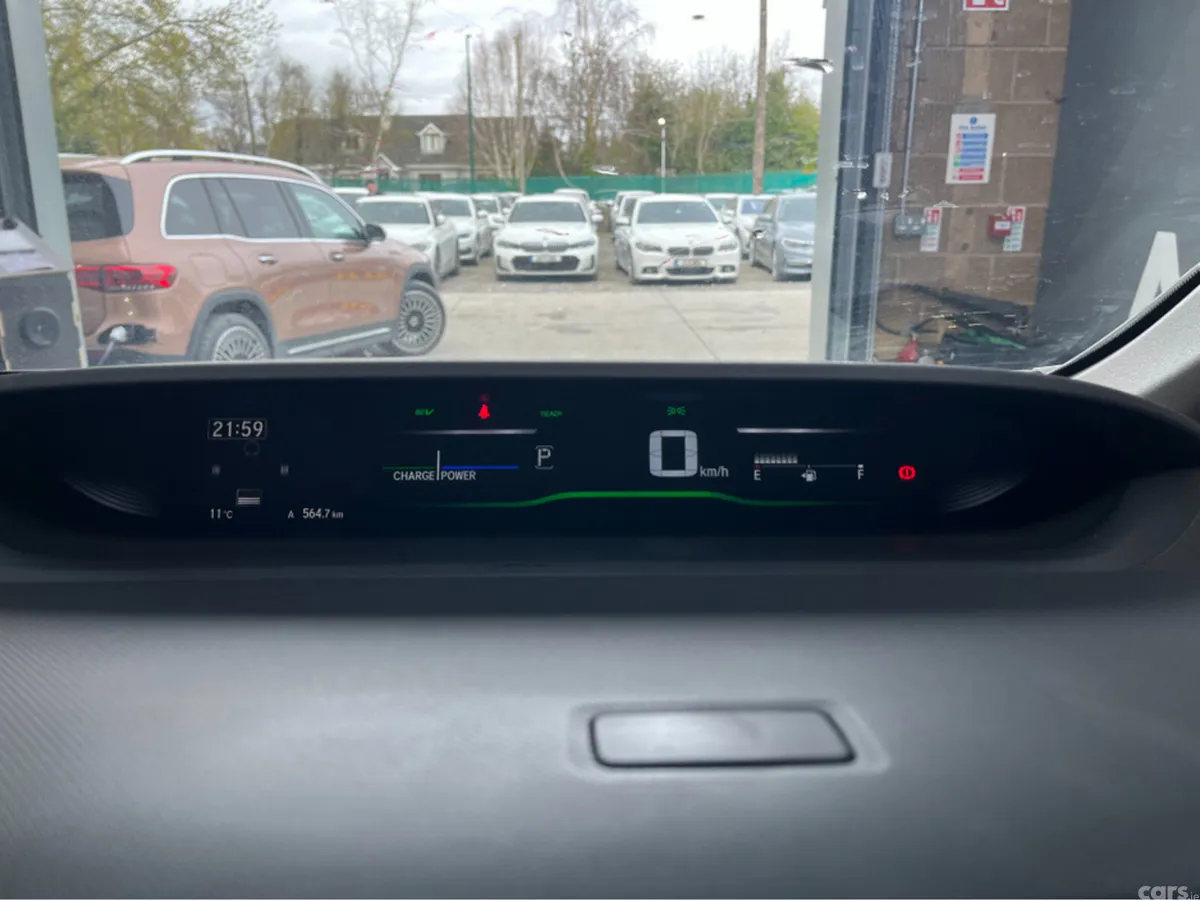 Honda Stepwagon MPV, Petrol Hybrid, 2020, White