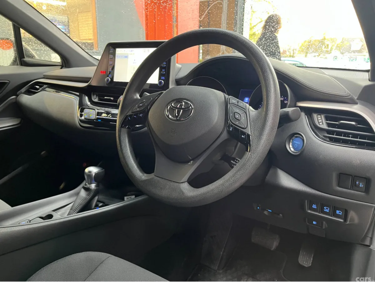 Toyota C-HR SUV, Petrol Hybrid, 2020, Silver