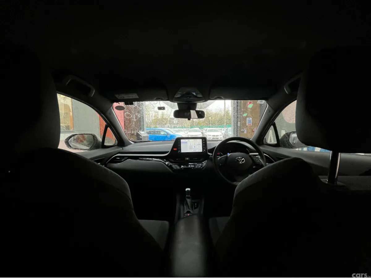 Toyota C-HR SUV, Petrol Hybrid, 2020, Silver