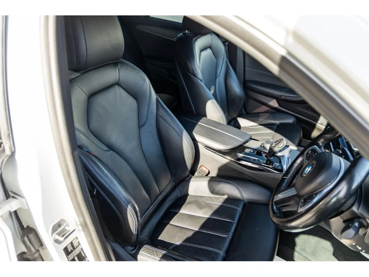 BMW 5-Series Saloon, Petrol Plug-in Hybrid, 2018, White