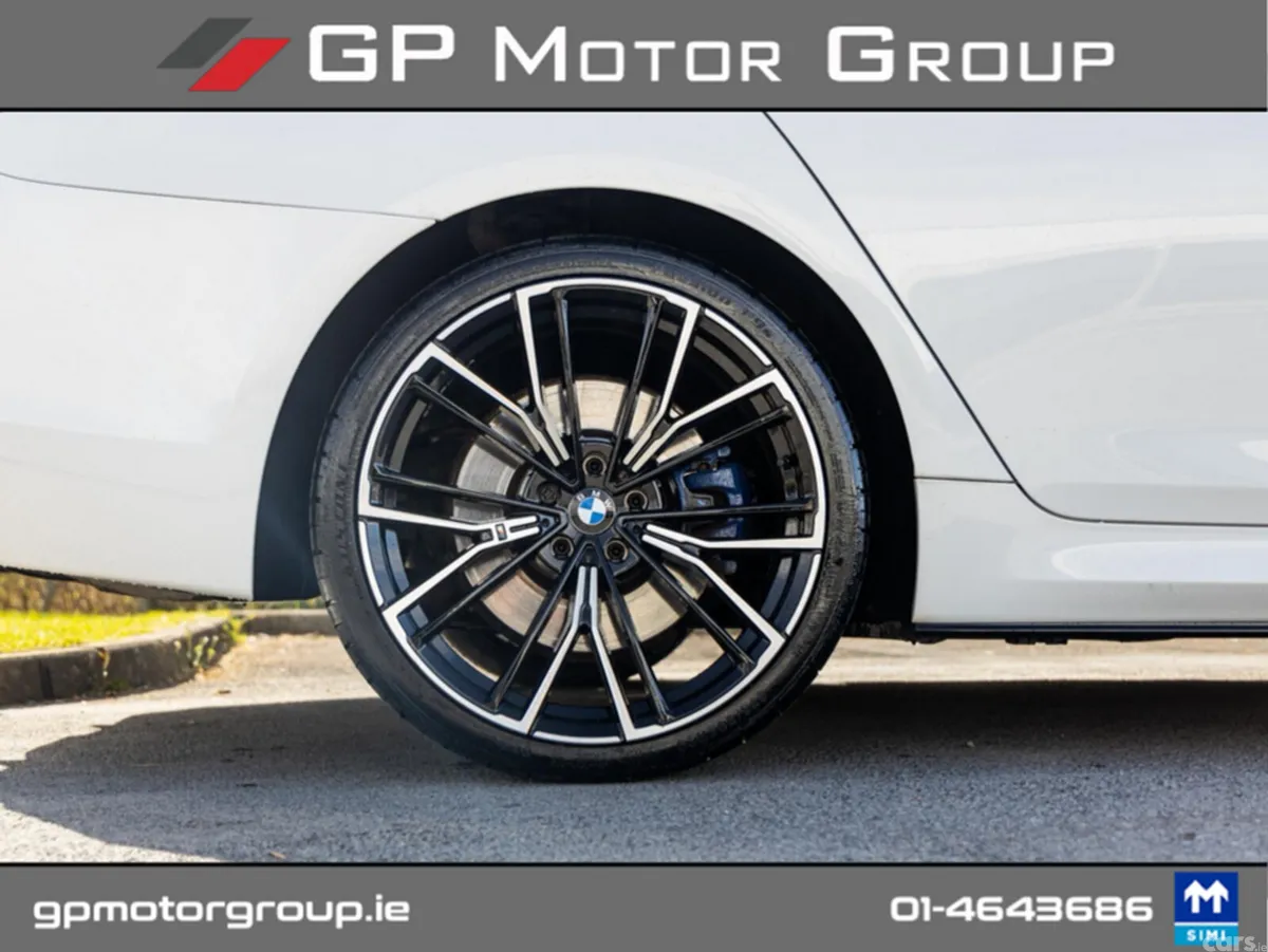 BMW 5-Series Saloon, Petrol Plug-in Hybrid, 2018, White