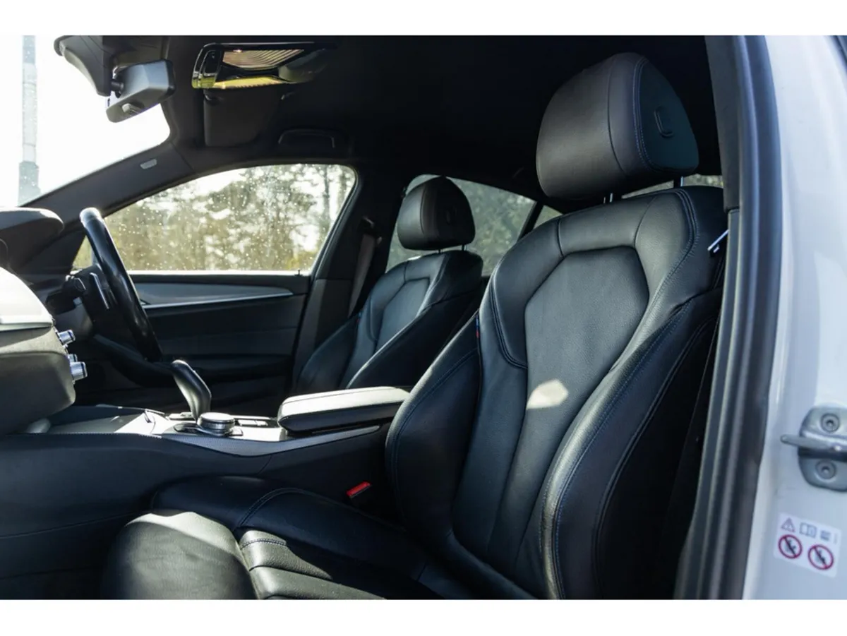 BMW 5-Series Saloon, Petrol Plug-in Hybrid, 2018, White