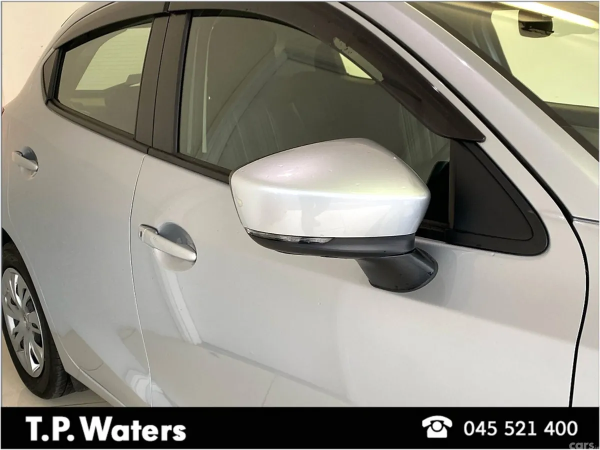 Mazda Mazda2 Hatchback, Petrol, 2020, Silver