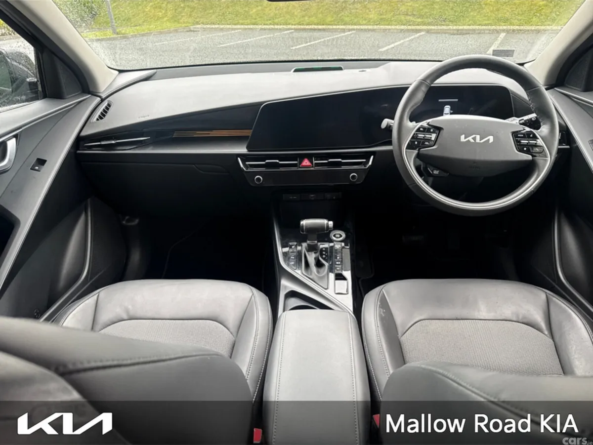 Kia Niro MPV, Petrol Plug-in Hybrid, 2023, Black