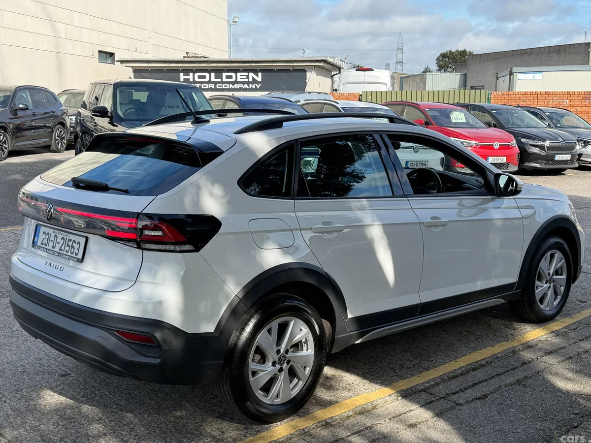 Volkswagen Taigo Estate/Jeep, Petrol, 2023, White
