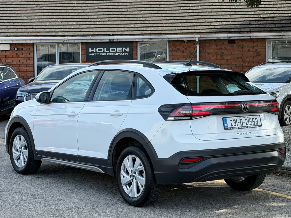 Volkswagen Taigo Estate/Jeep, Petrol, 2023, White