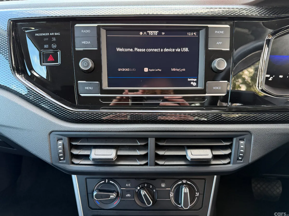 Volkswagen Taigo Estate/Jeep, Petrol, 2023, White