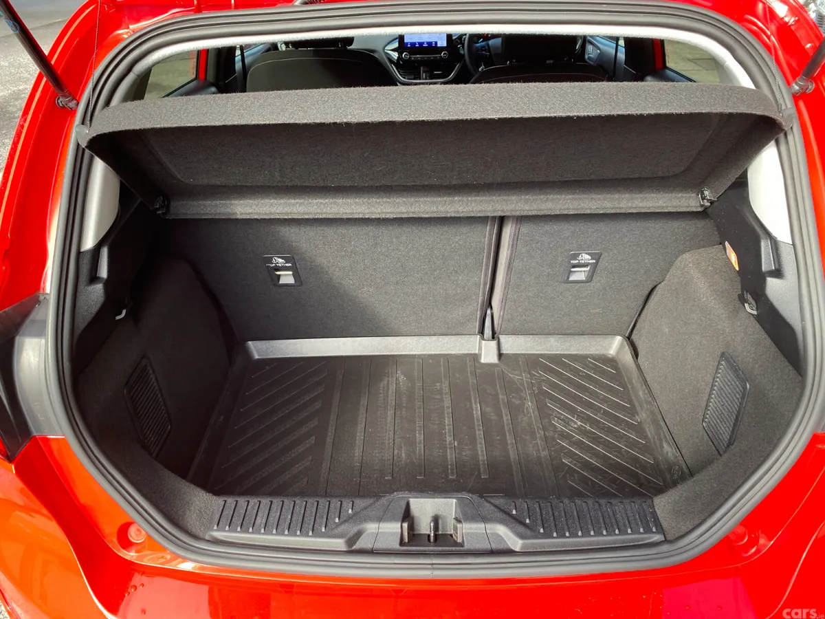 Ford Fiesta Hatchback, Petrol, 2023, Red