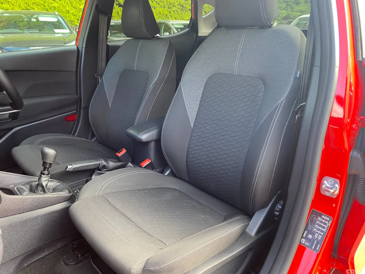 Ford Fiesta Hatchback, Petrol, 2023, Red