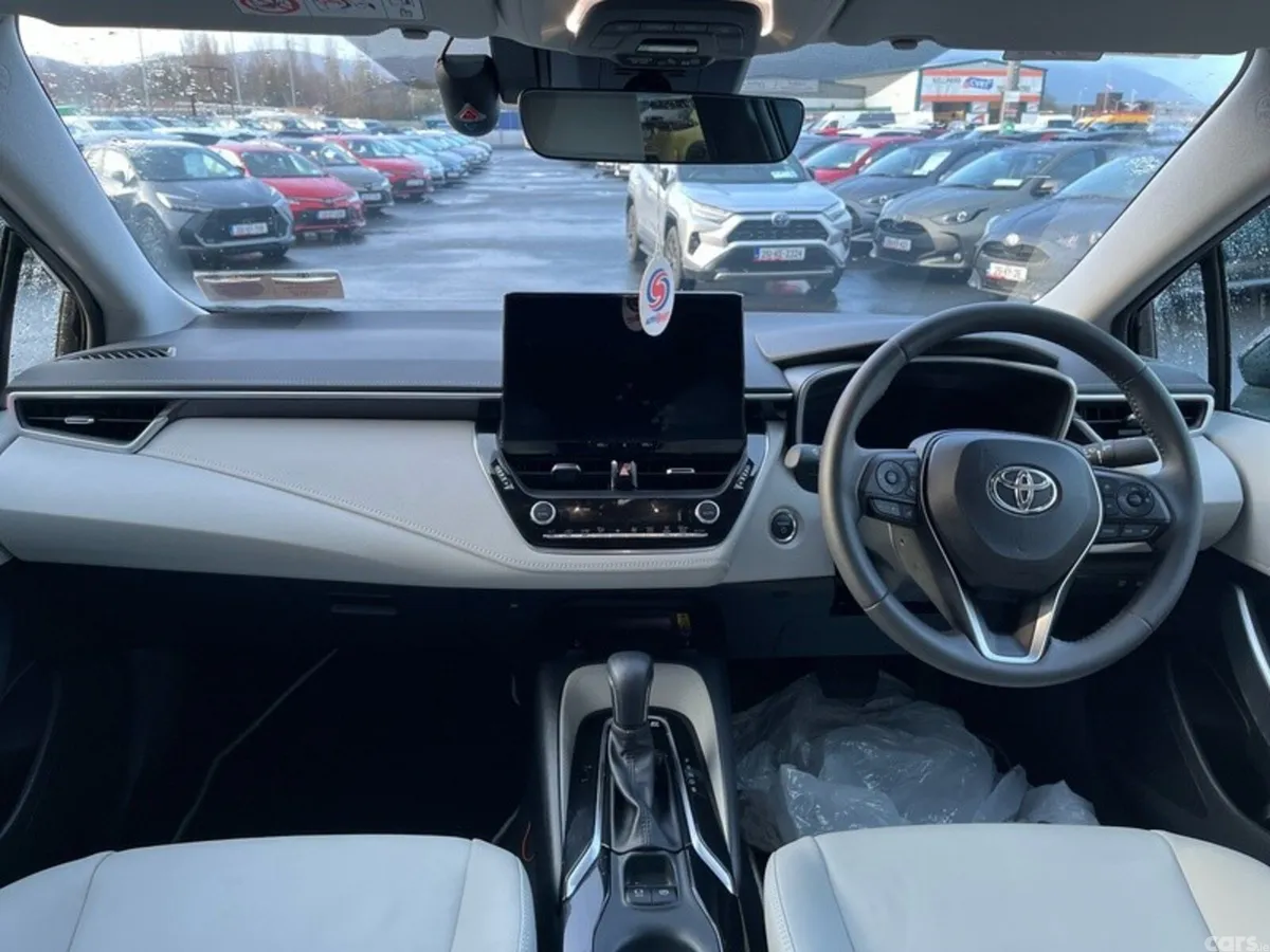 Toyota Corolla Saloon, Petrol Hybrid, 2026, Black