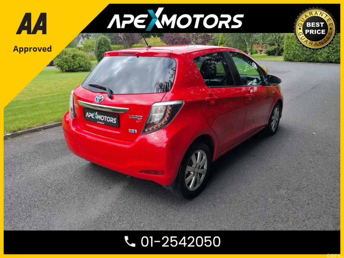 Toyota Yaris Hatchback, Petrol Hybrid, 2014, Red
