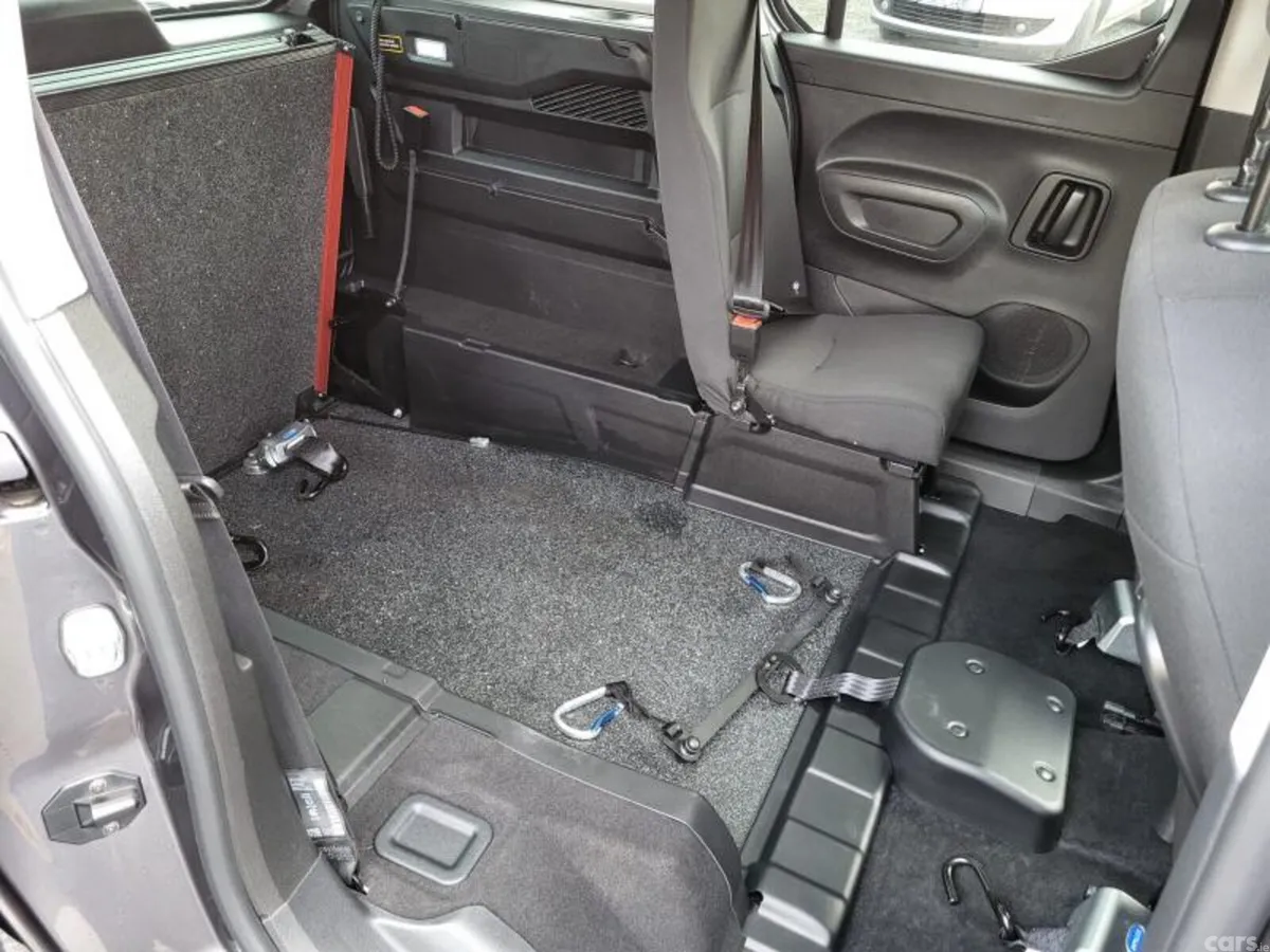 Citroen Berlingo MPV, Diesel, 2024, Grey