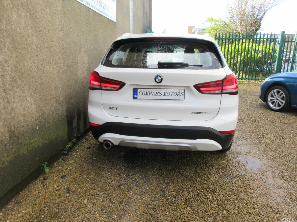 BMW X1 Estate, Petrol Plug-in Hybrid, 2021, White