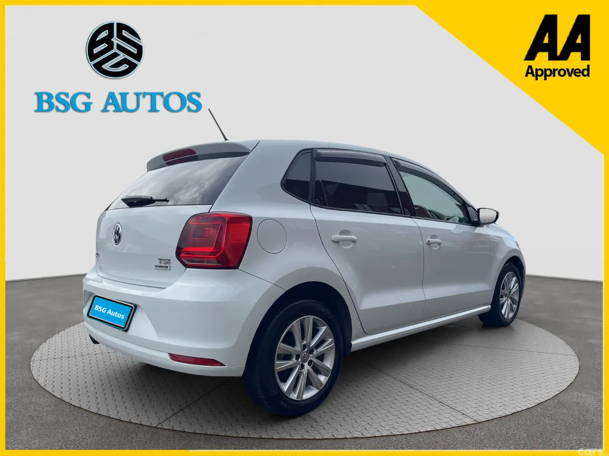 Volkswagen Polo Hatchback, Petrol, 2016, White