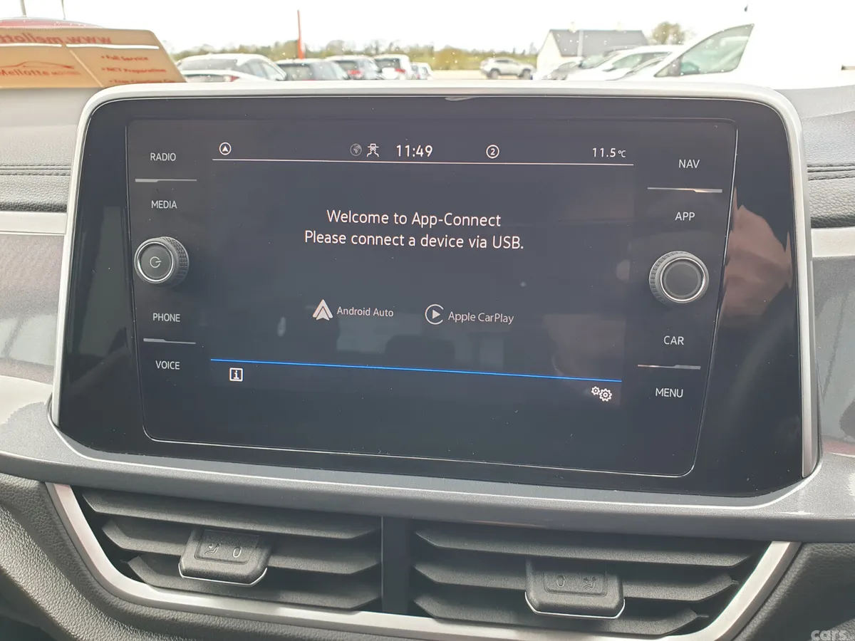 Volkswagen T-Roc SUV, Petrol, 2023, Grey