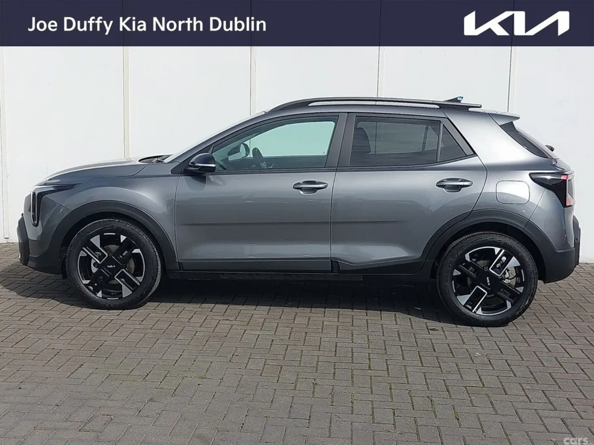 Kia Stonic Estate, Petrol Hybrid, 2026, Grey