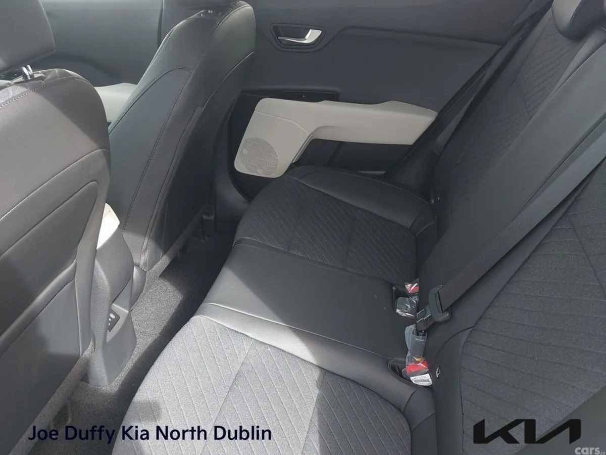 Kia Stonic Estate, Petrol Hybrid, 2026, Grey