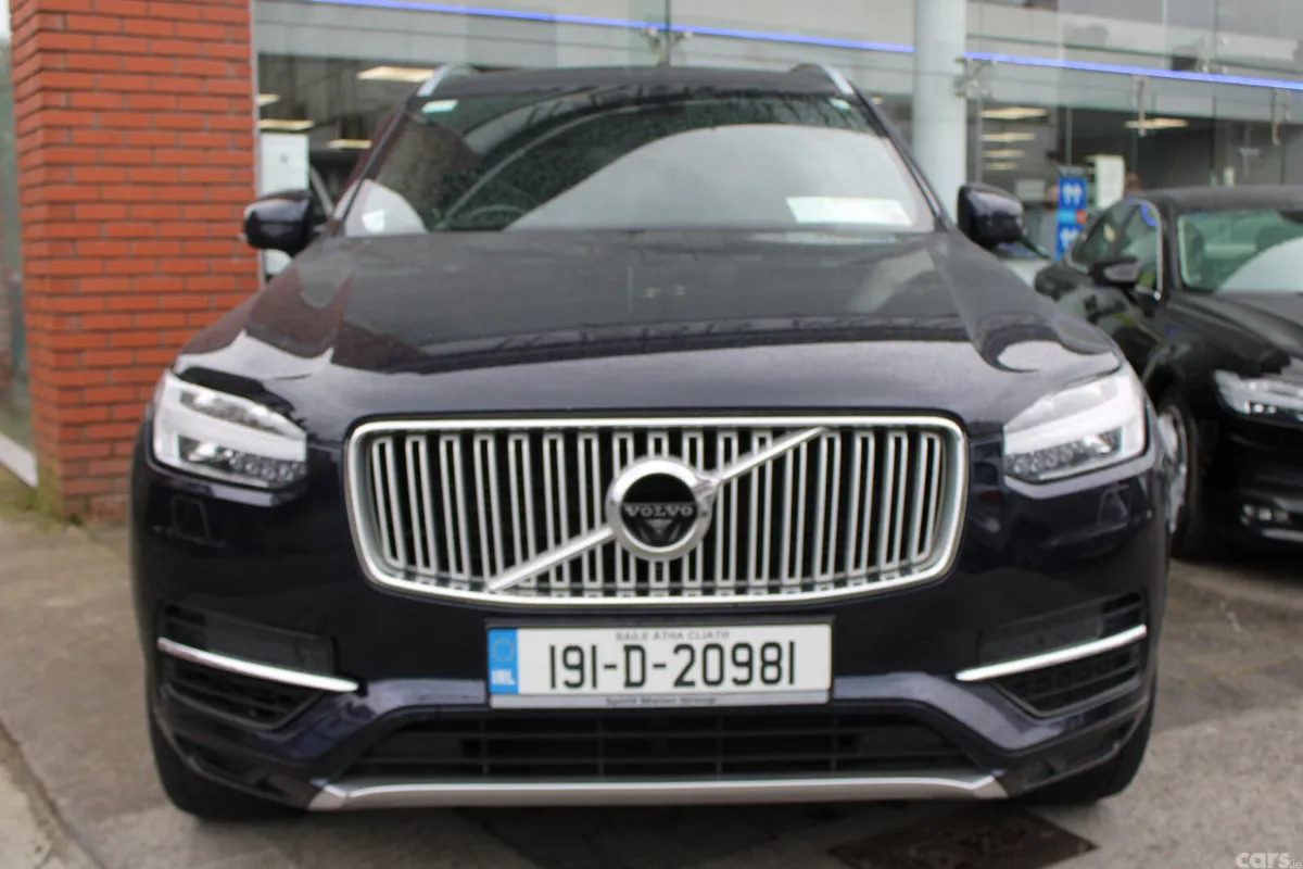 Volvo XC90 SUV, Petrol Plug-in Hybrid, 2019, Blue