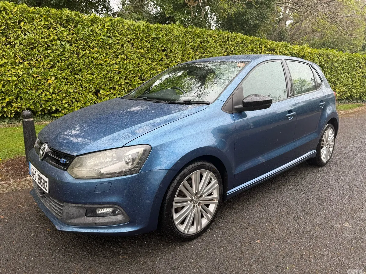 Volkswagen Polo Hatchback, Petrol, 2015, Blue