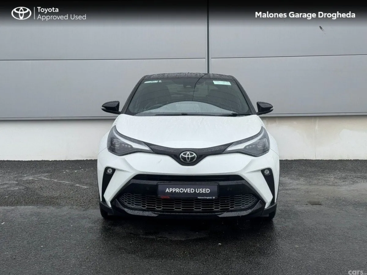 Toyota C-HR SUV, Petrol Hybrid, 2023, White