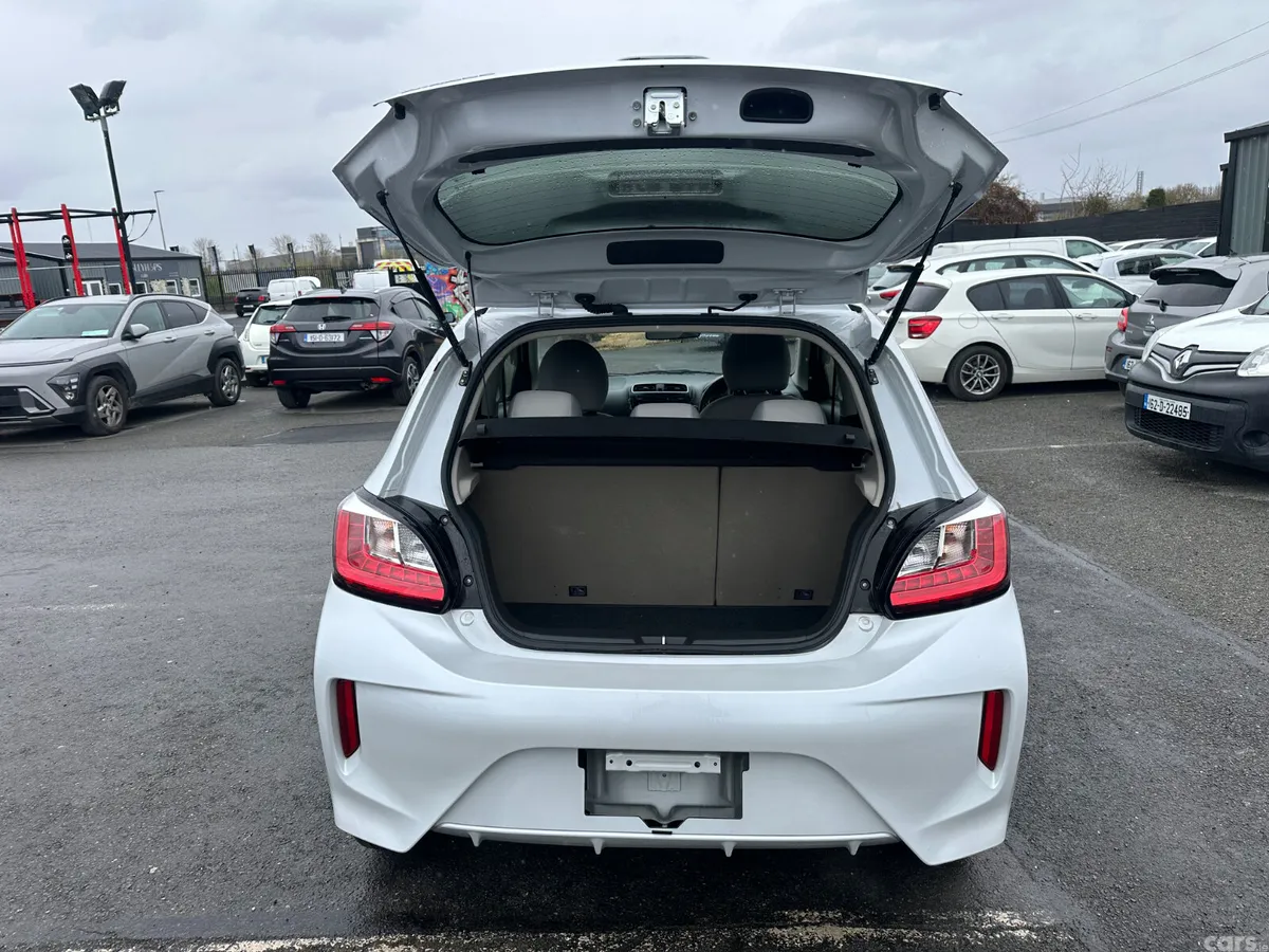 Mitsubishi Mirage Hatchback, Petrol, 2020, White