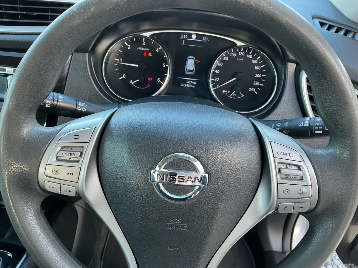 Nissan X-Trail SUV, Diesel, 2015, Silver