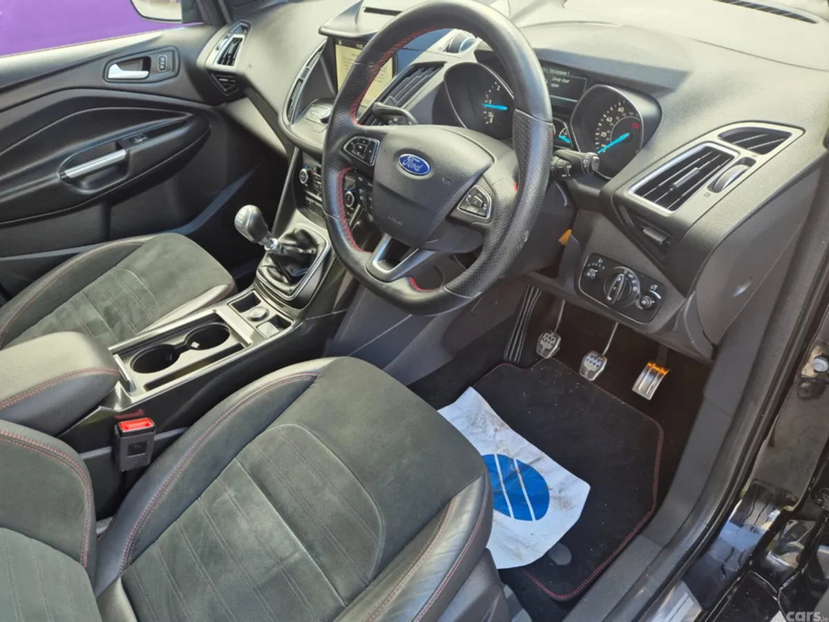 Ford Kuga Hatchback, Diesel, 2019, Black