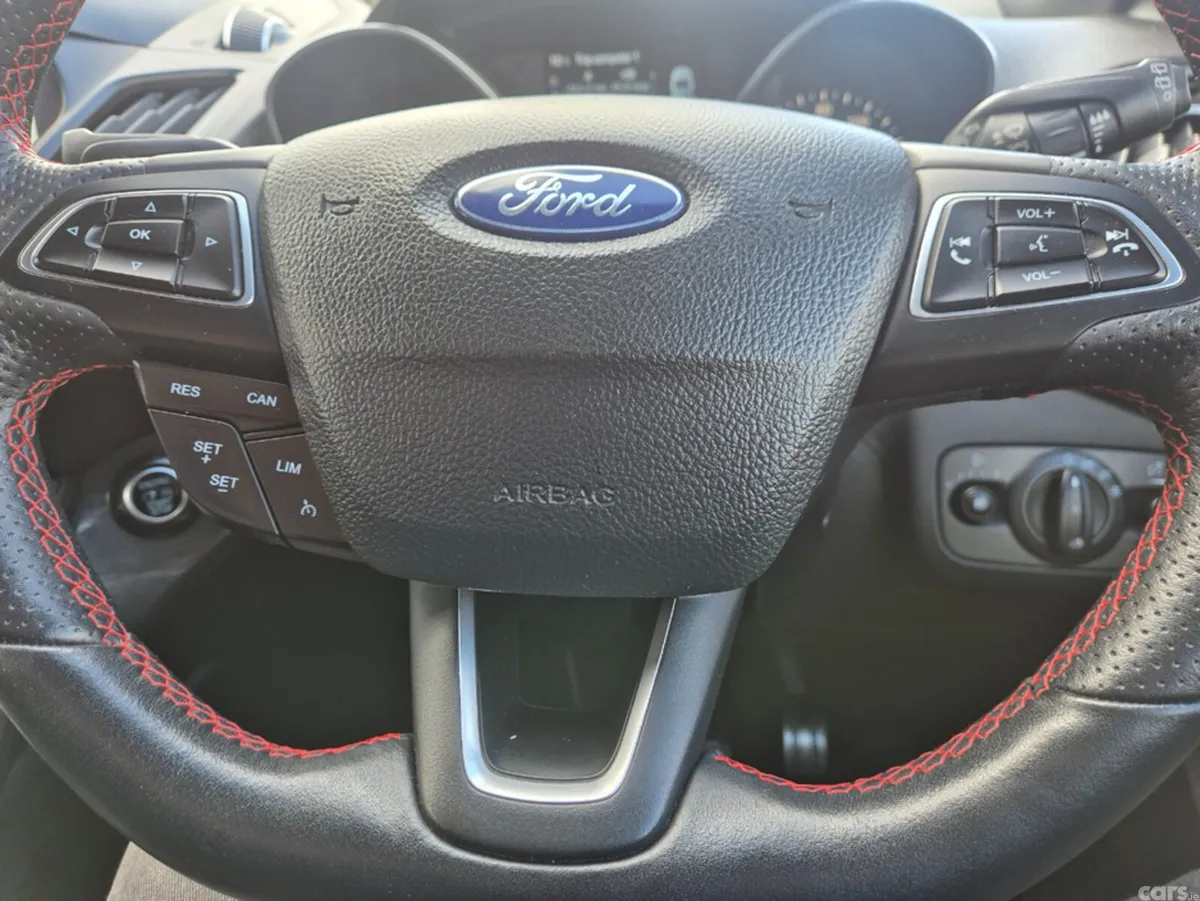 Ford Kuga Hatchback, Diesel, 2019, Black