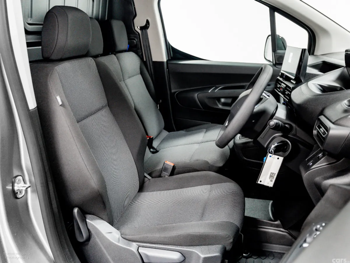 Peugeot Partner Van, Diesel, 2026, Grey