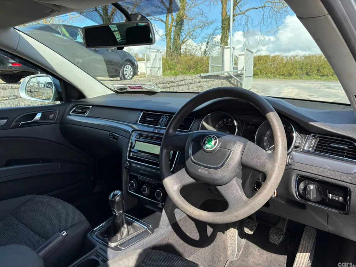 Skoda Superb Estate, Diesel, 2013, Silver