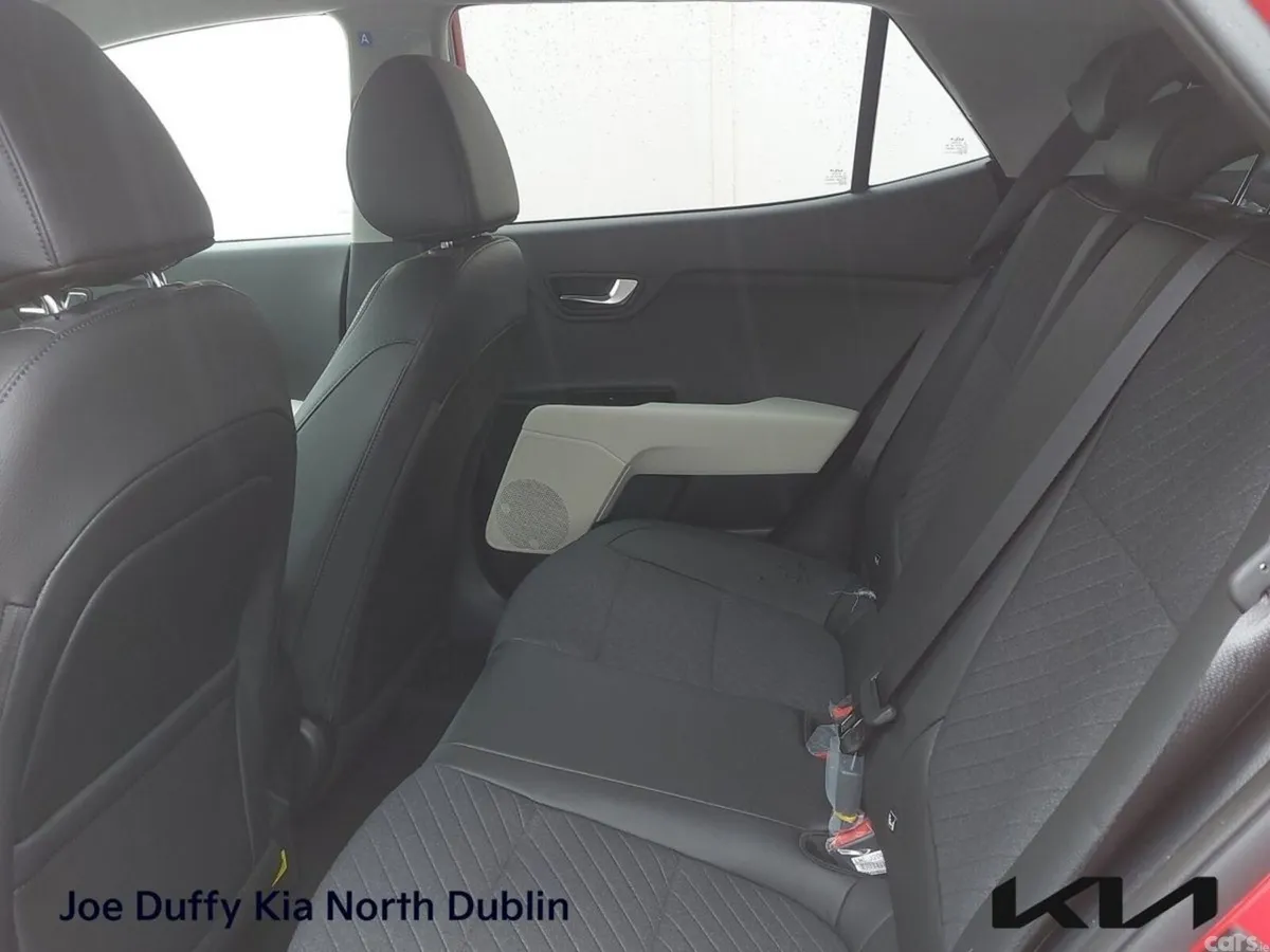 Kia Stonic Estate, Petrol Hybrid, 2026, Blue