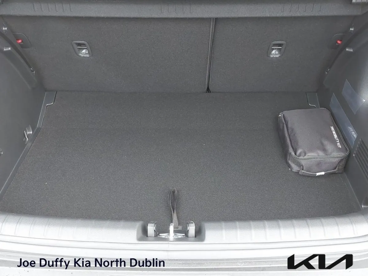 Kia Stonic Estate, Petrol Hybrid, 2026, Blue