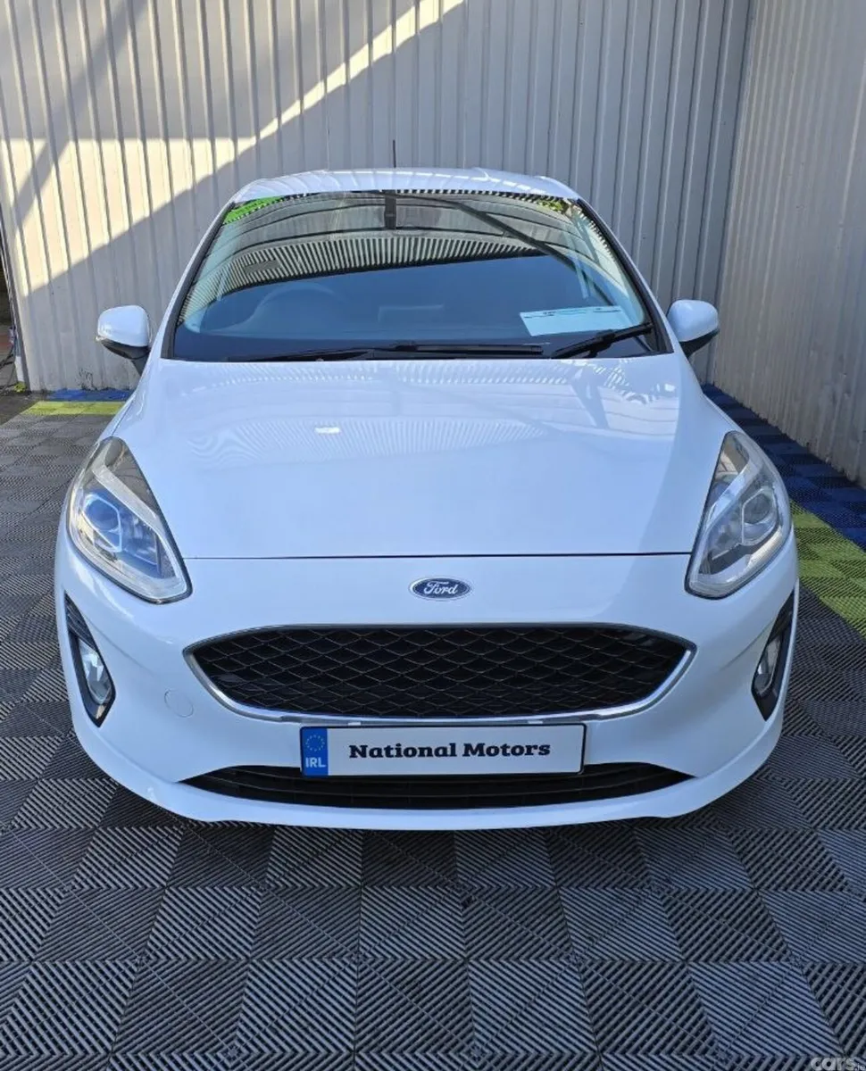 Ford Fiesta Hatchback, Petrol, 2020, White