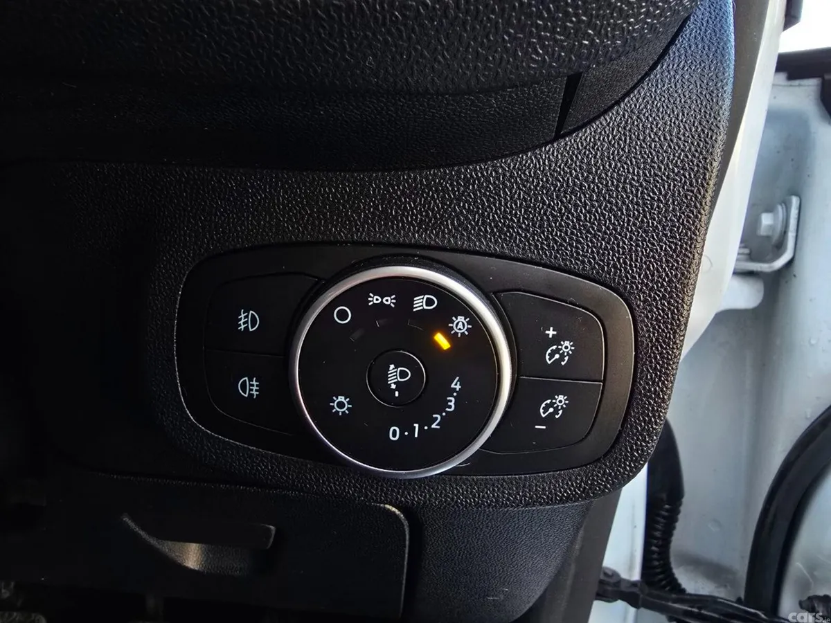 Ford Fiesta Hatchback, Petrol, 2020, White