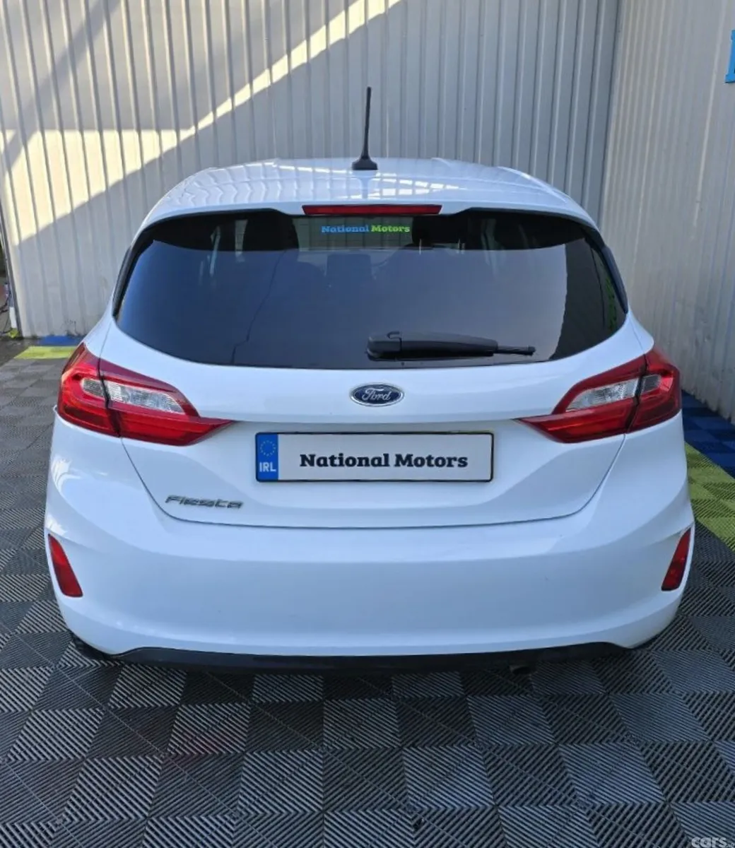 Ford Fiesta Hatchback, Petrol, 2020, White