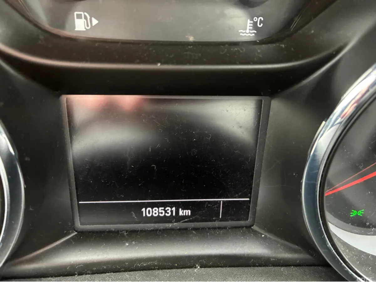 Opel Astra Hatchback, Petrol, 2019, Red