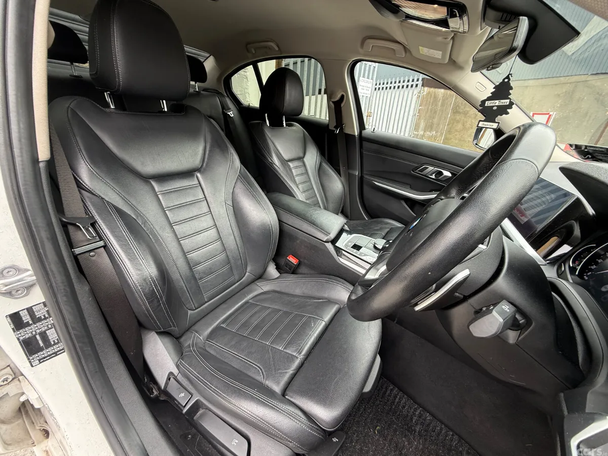 BMW 3-Series Saloon, Diesel, 2019, White