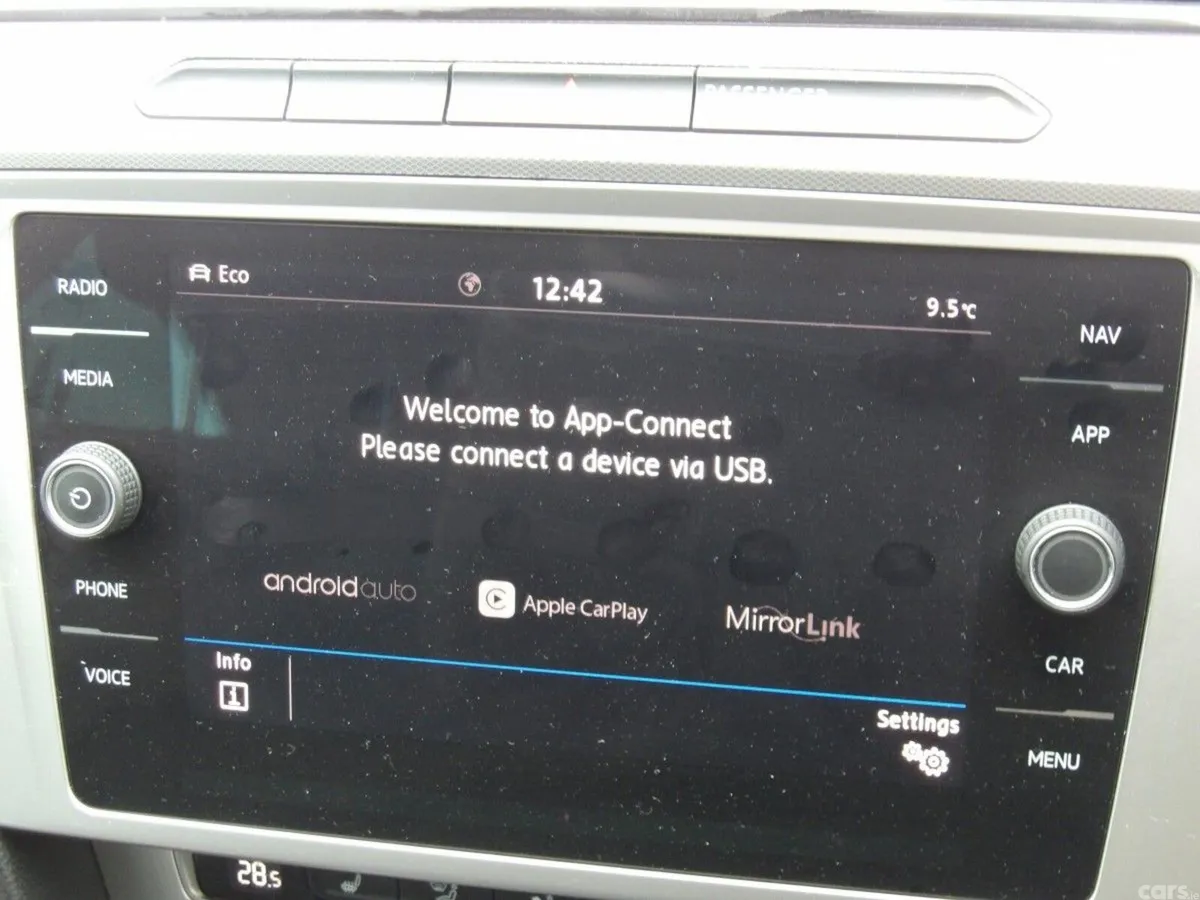 Volkswagen Passat Saloon, Diesel, 2019, Black