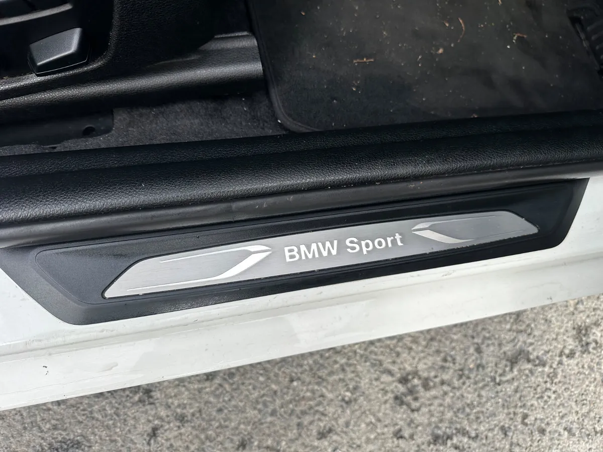 BMW 1-Series Hatchback, Petrol, 2012, White