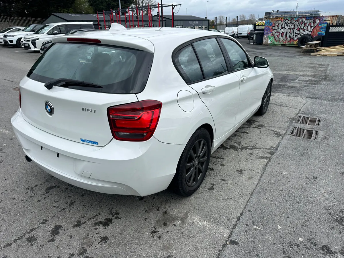 BMW 1-Series Hatchback, Petrol, 2012, White