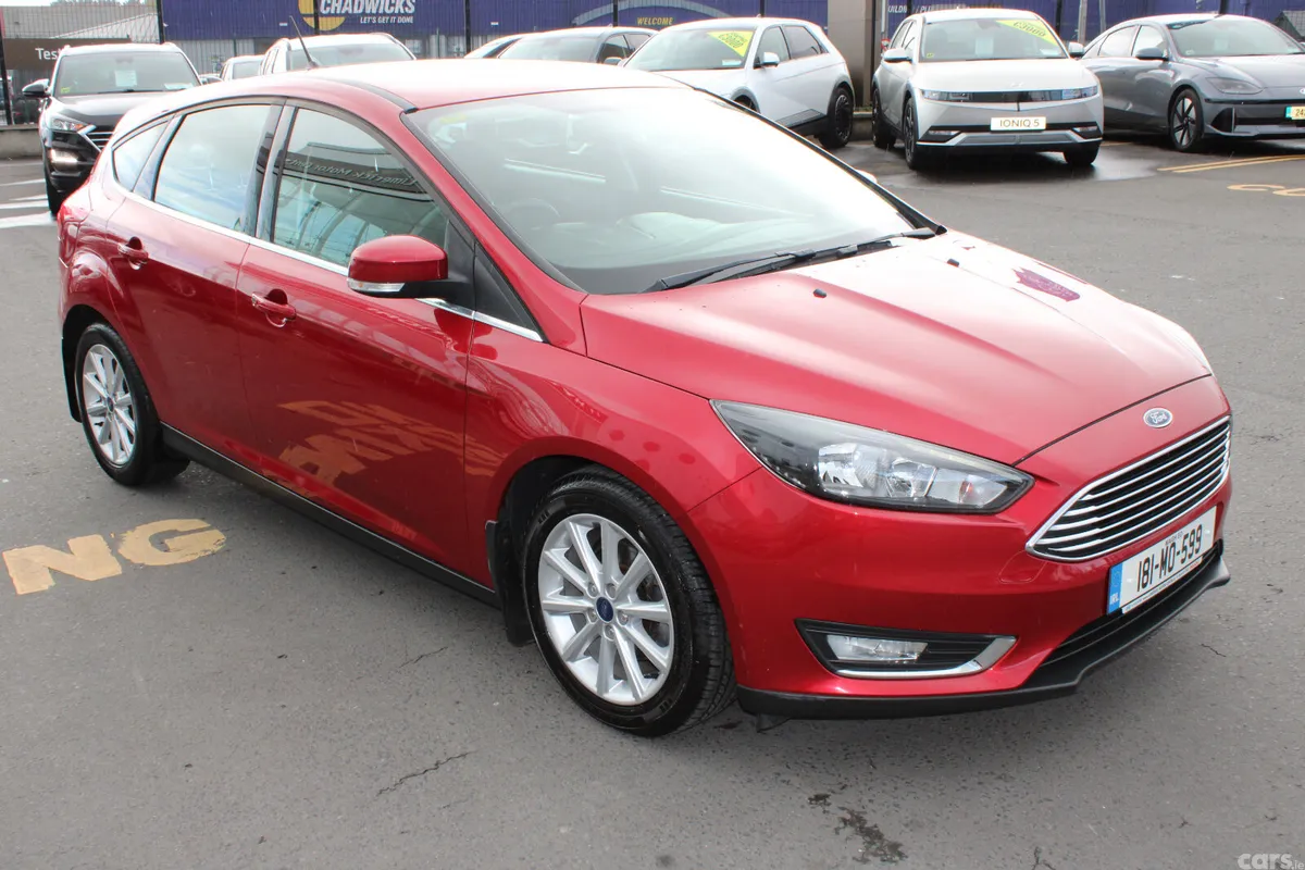 Ford Focus Hatchback, Diesel, 2018, Red