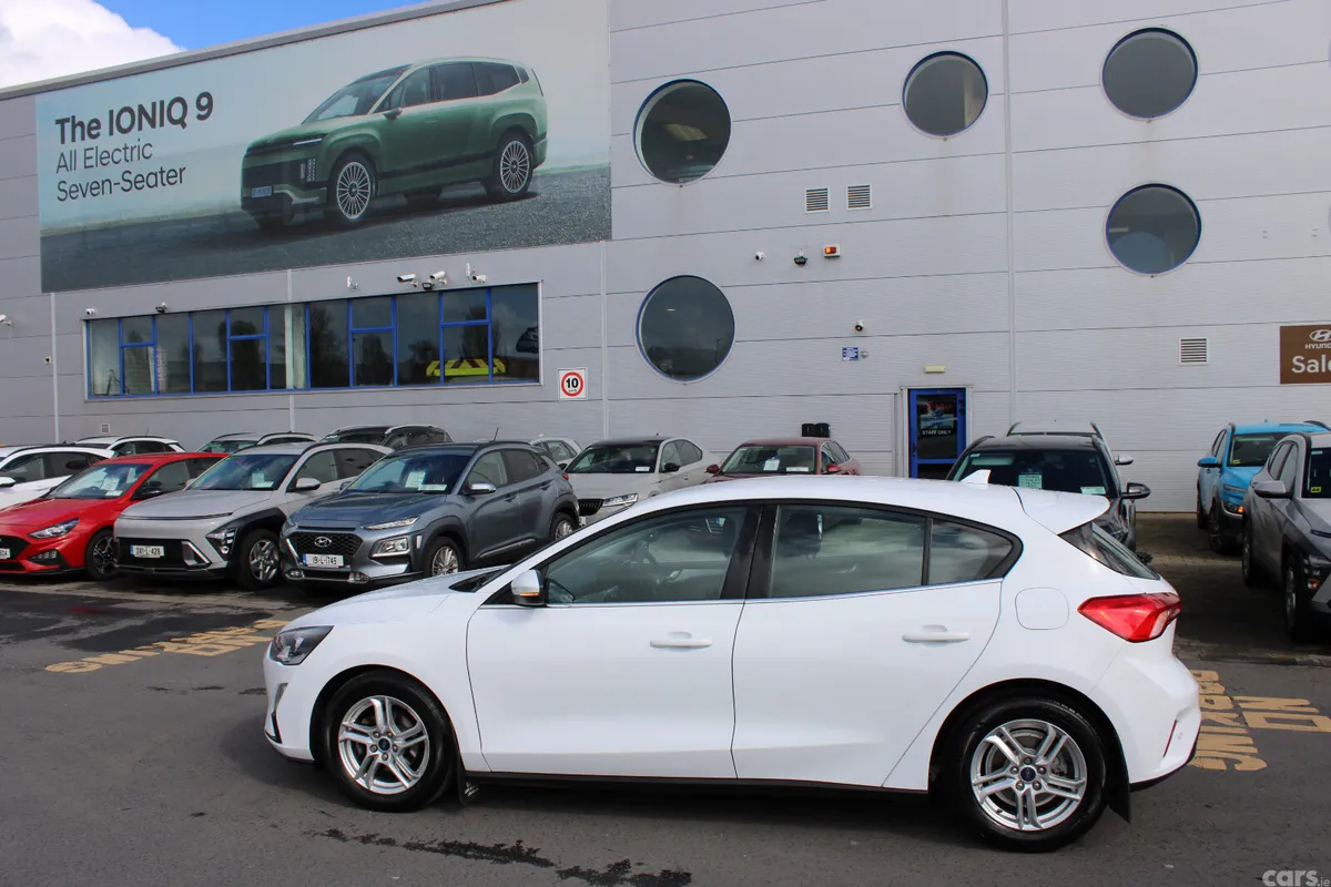 Ford Focus Hatchback, Diesel, 2020, White