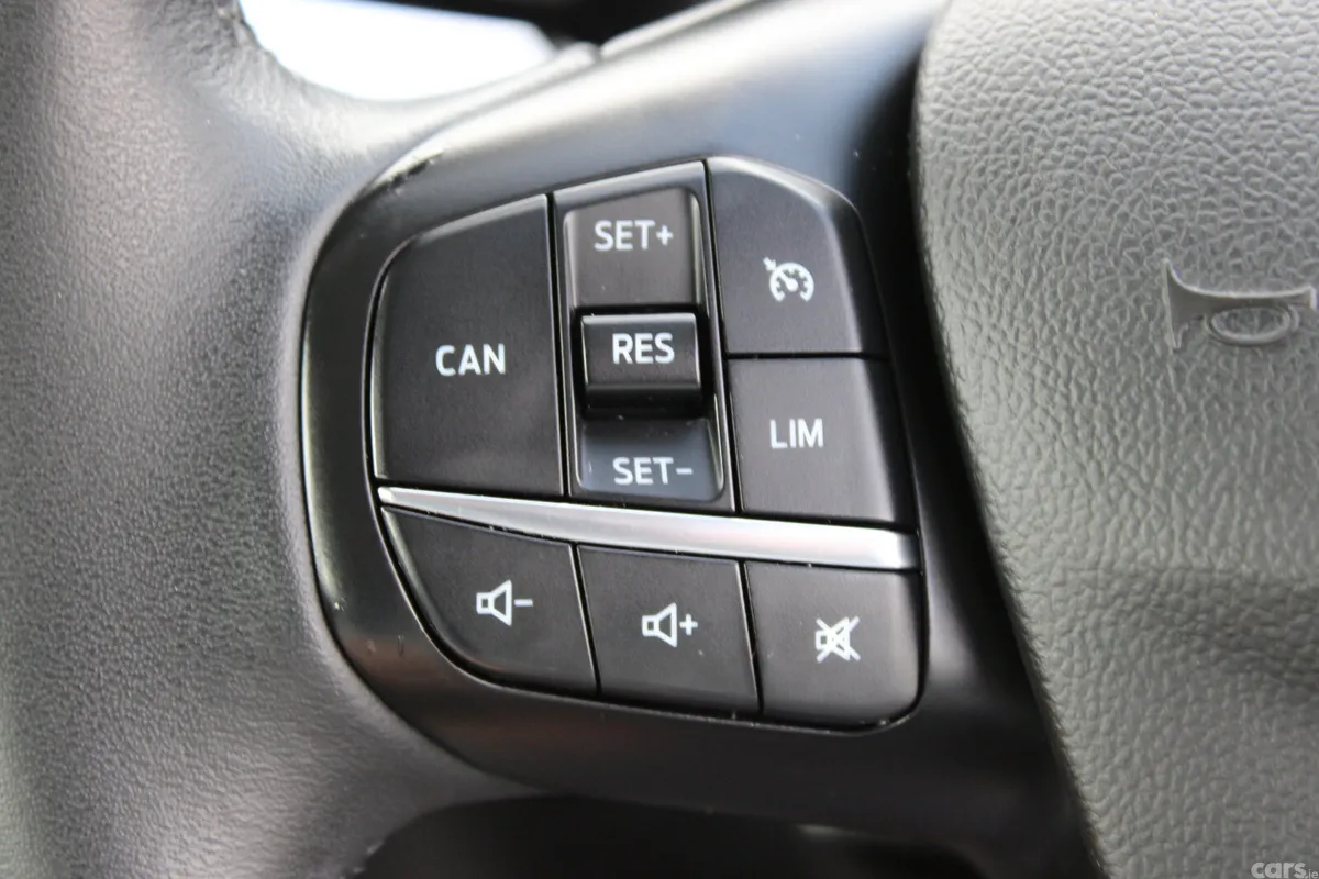 Ford Focus Hatchback, Diesel, 2020, White