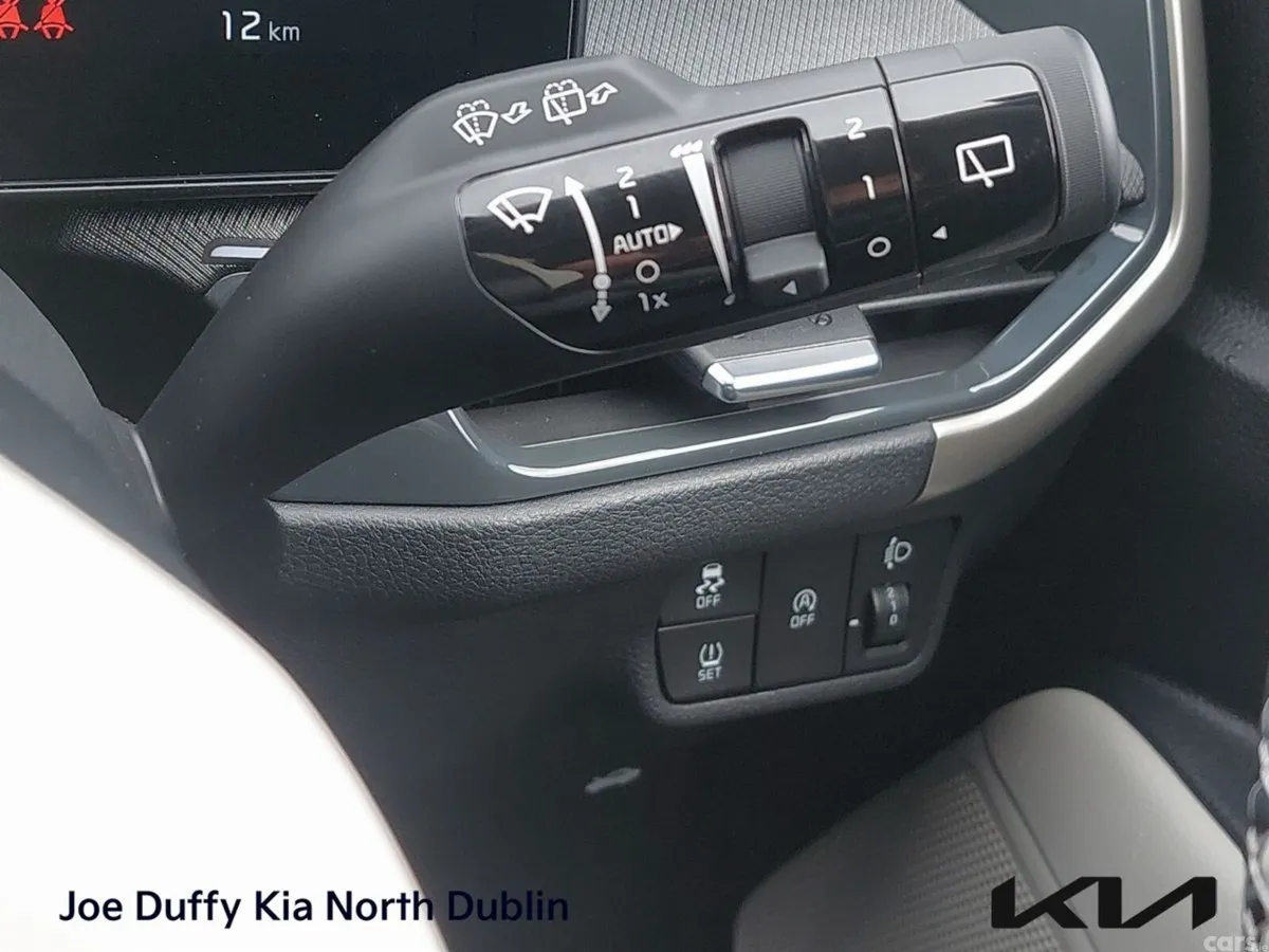 Kia Stonic MPV, Petrol, 2026, Red