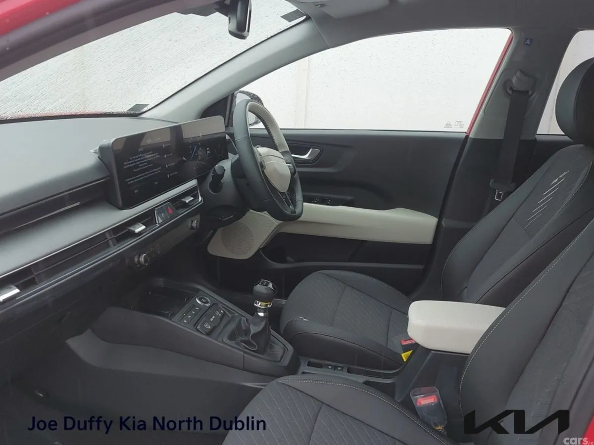 Kia Stonic MPV, Petrol, 2026, Red