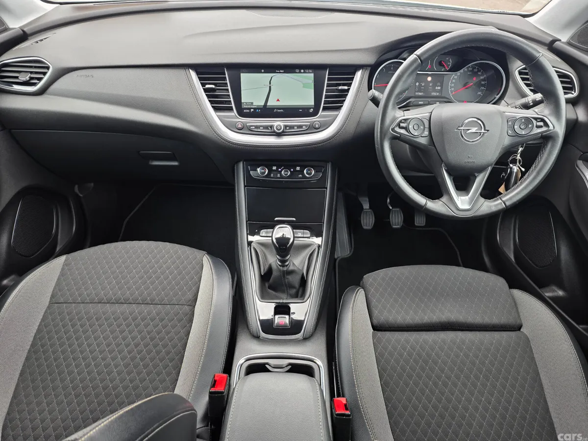 Opel Grandland X SUV, Diesel, 2021, White